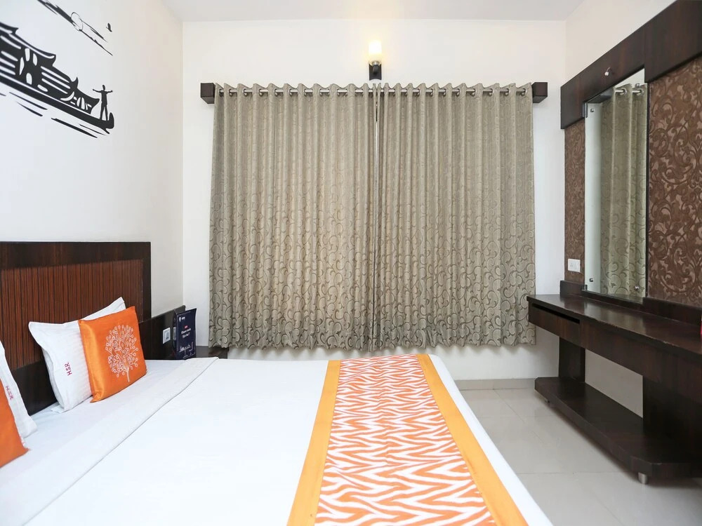 OYO 2853 Ramanand