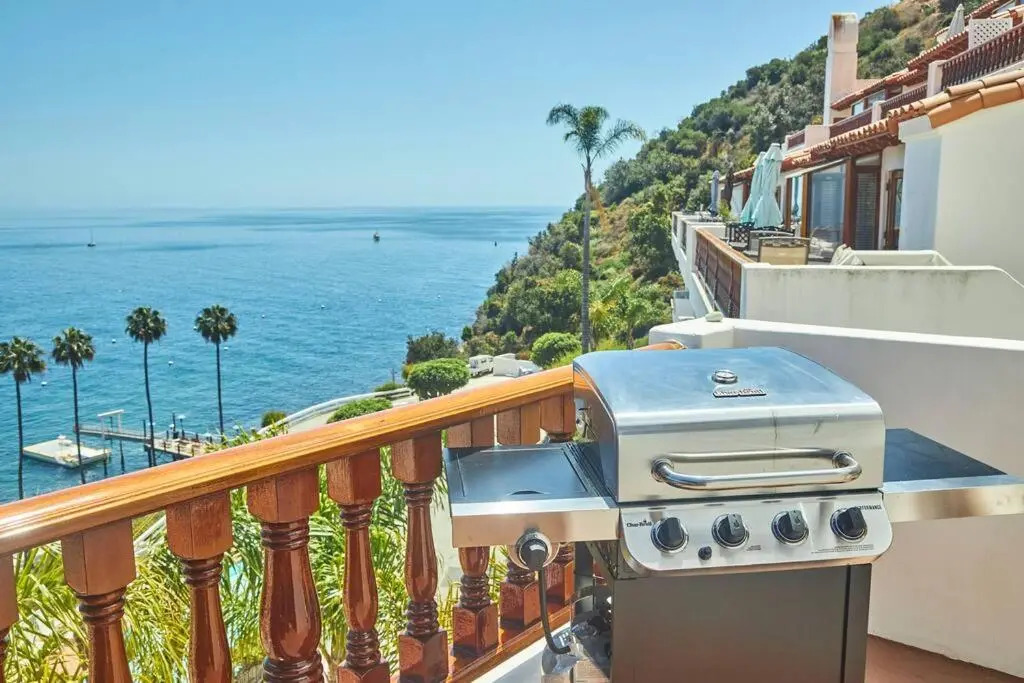 Oceanfront Villa with breathtaking views