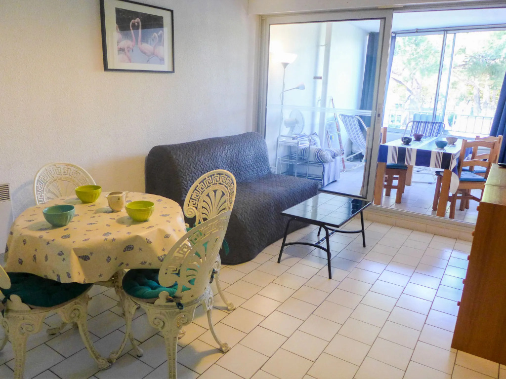Apartment du Parc II-2 by Interhome