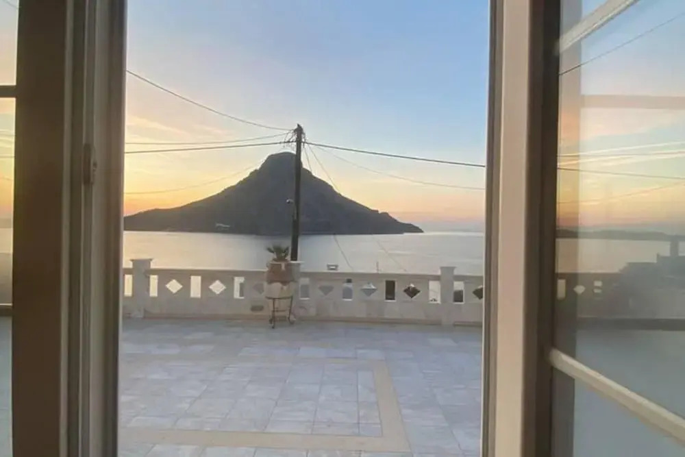 Villa - Sleeps 7 - Hot Tub - Pets - Sea View