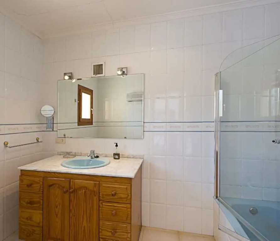 Villa - 3 Bedrooms with Pool - 106419