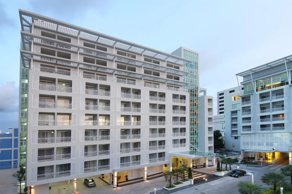 Kameo Grand Rayong Hotel & Serviced Apartments