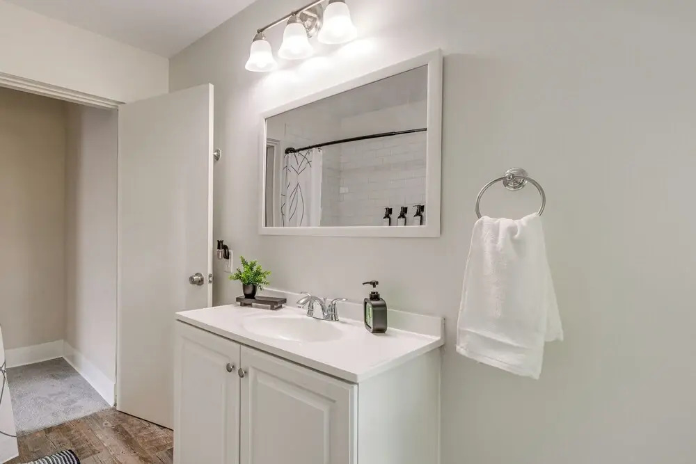 6 Mi to Ohio State: Walkable Home in S Columbus!
