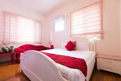 Happiness Hanada B&B