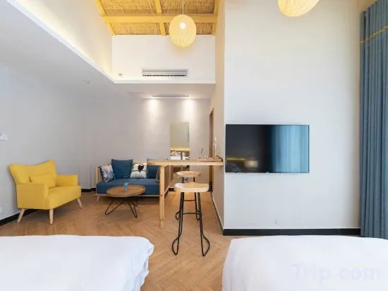 Fenghuang Yunqiao Free River View Boutique Homestay (Fenghuang Ancient City Yunqiao Branch)