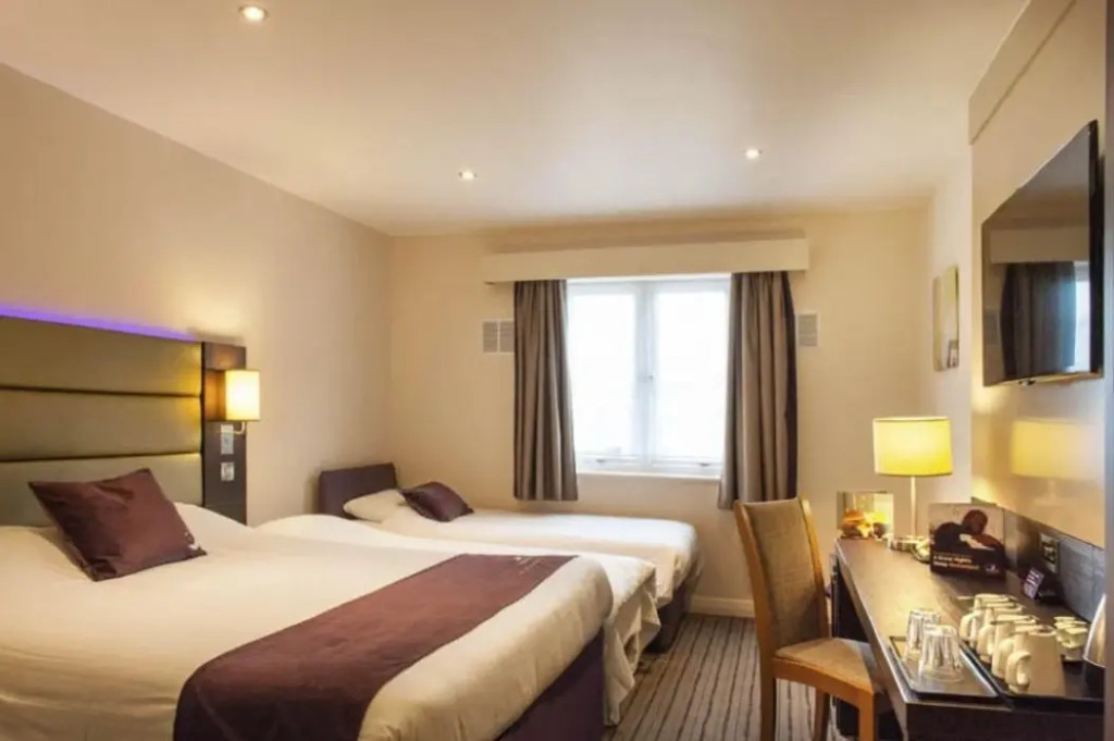 Premier Inn Manchester (Sale)