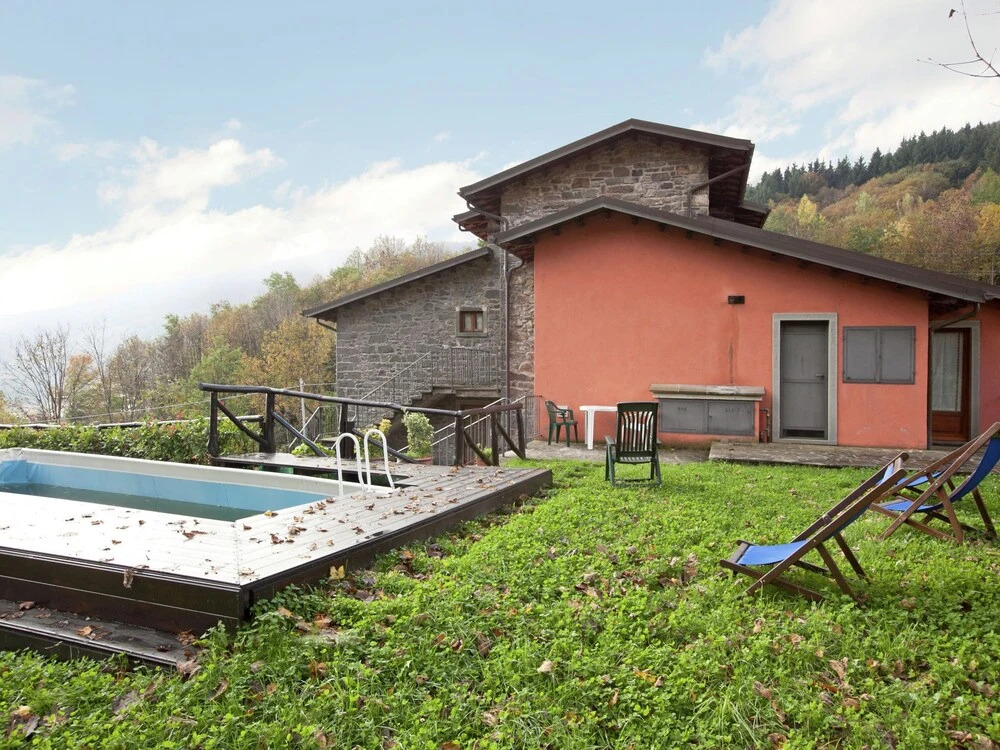 Refreshing Holiday Home With Pool, Garden, Tennis Court, BBQ