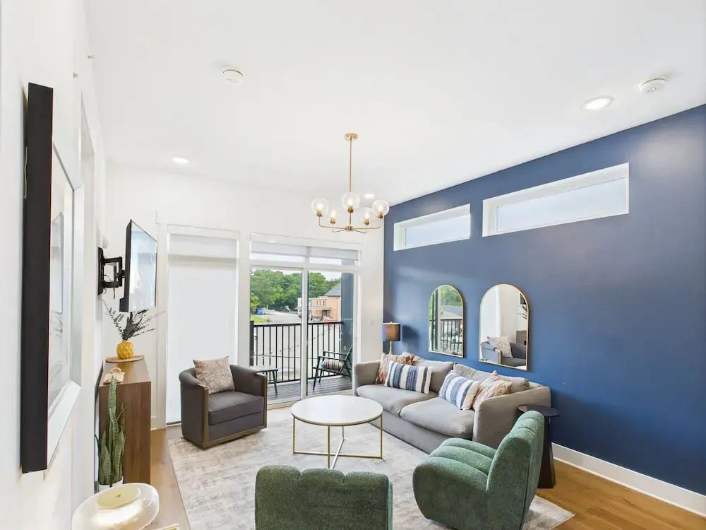 Gallatin Retreat-private Balcony-in East Nashville