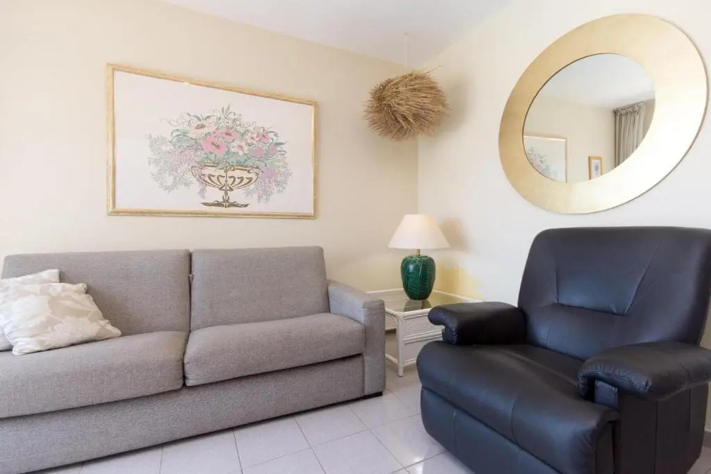 Los Olivos 13 - One Bed