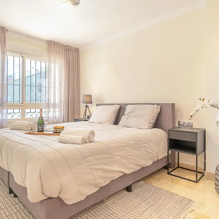 Apt Mairena Forest sea View Pool