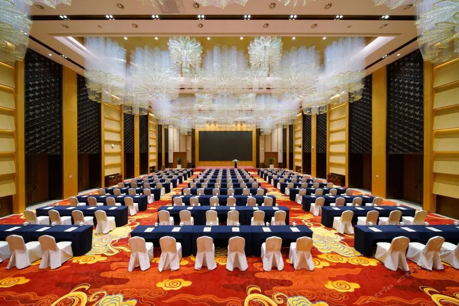 Qingshan Hotel Baotou（Yingbin Building）