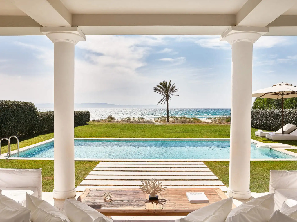 Mandola Rosa, A Resort to Live