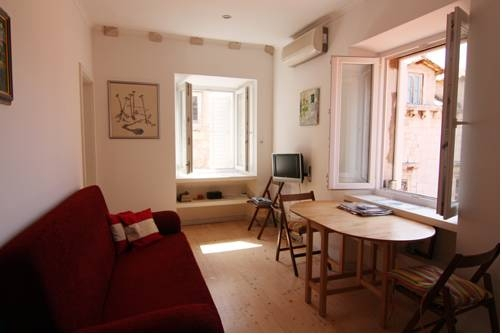 Knego Apartments