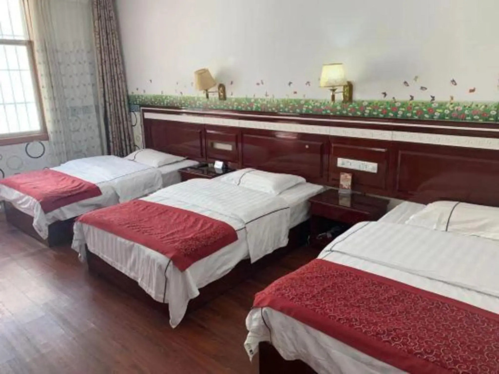 Da Hong Men Hostel