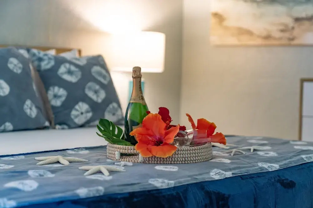 Papakea K406 OceanView 2 Bedroom/2 bath 2 Condo by RedAwning