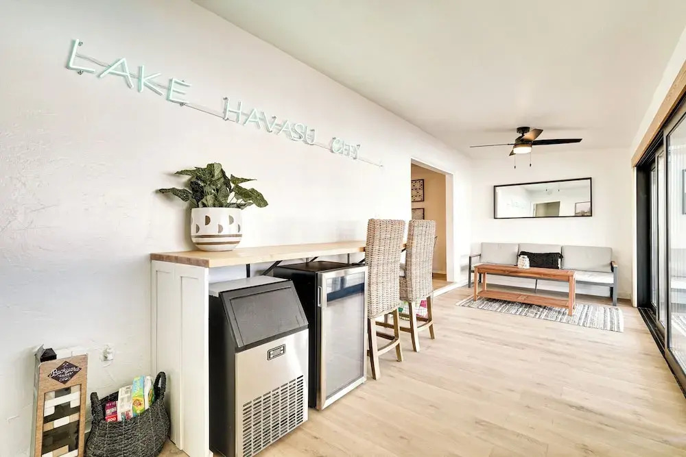 Pool, Grill & Fire Pit: Pet-friendly Arizona Home