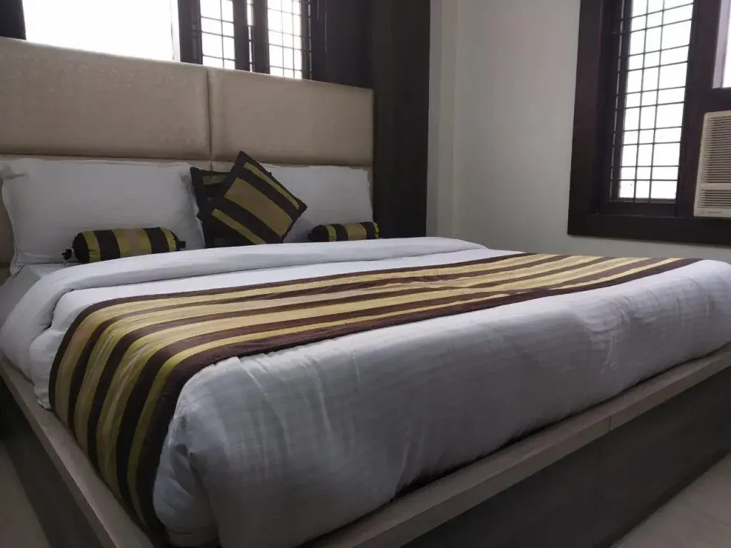 Hotel Grey Castle - Near Haridwar Railway Station