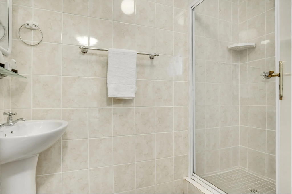 Rozenburg Guest House