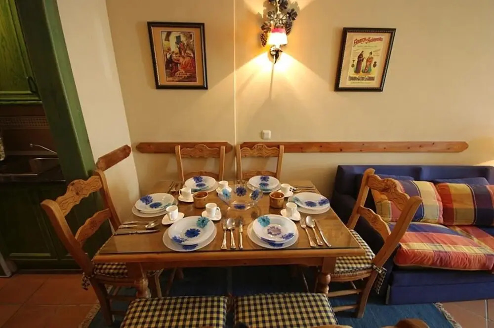 Cozy, Well-kept, Parking Space, Wifi, on the Slopes
