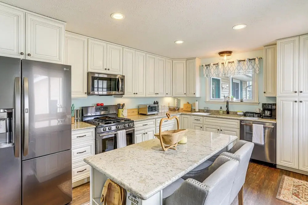 Walk to Sandusky Bay: Home w/ Hot Tub & Fire Pit!