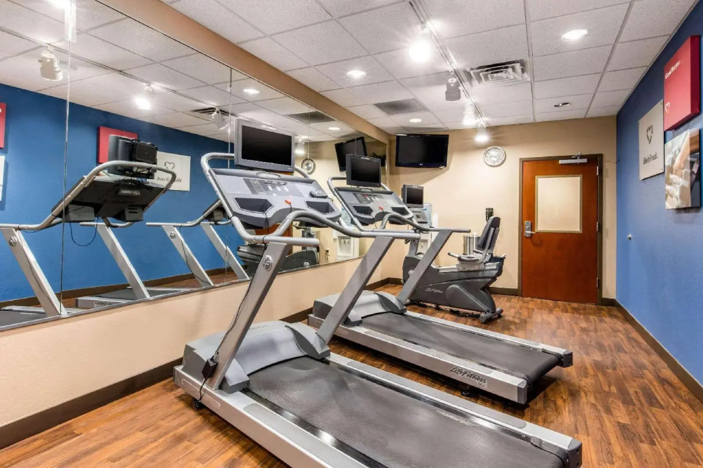 Comfort Suites Manchester near Arnold AFB