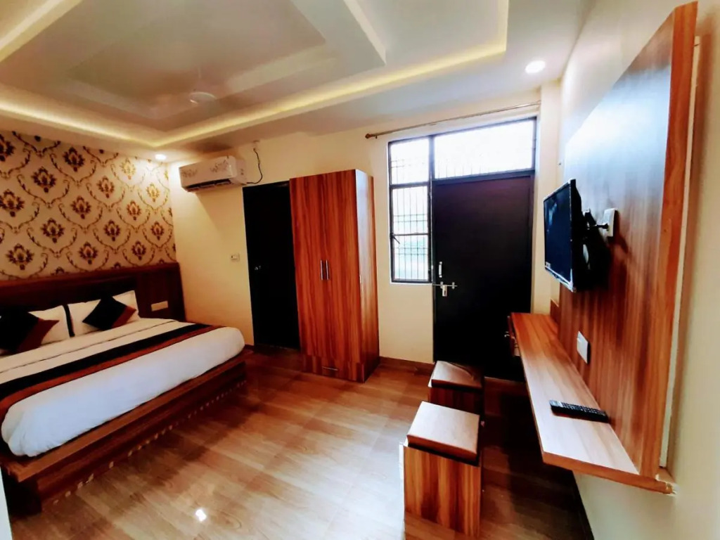 Hotel Sky View
