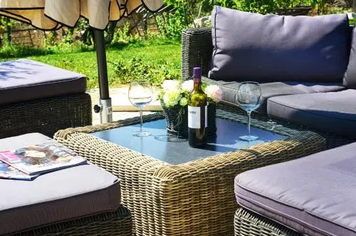 Villa LUMARE AQUA - Pool, Jacuzzi & Garden
