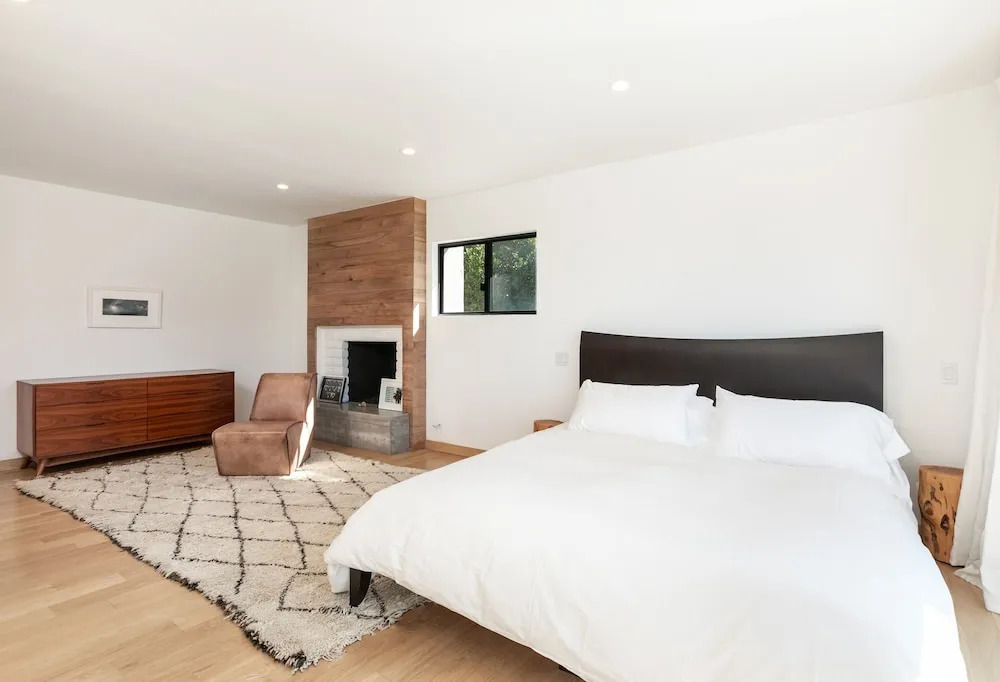 New Listing! Modern Hideaway W/ Pool, Theater Room 3 Bedroom Home