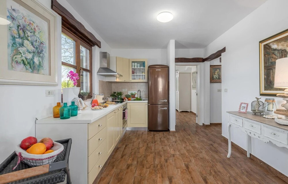 Amazing Home in Vosteni With 3 Bedrooms and Outdoor Swimming Pool
