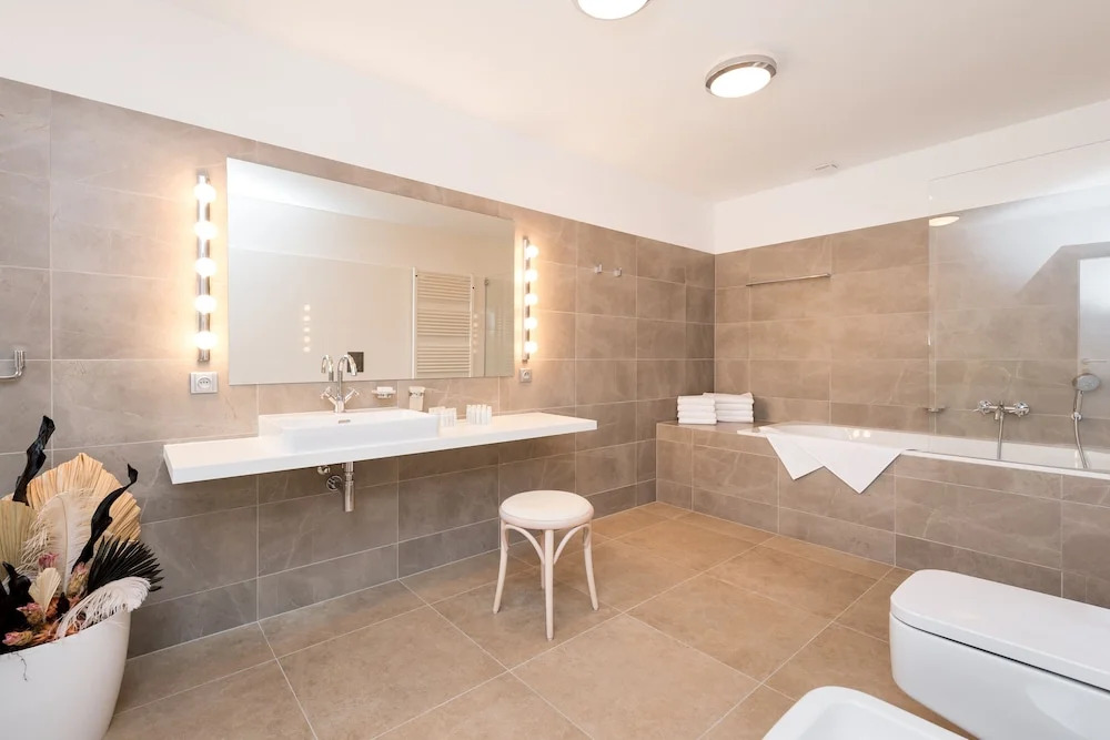 EMPIRENT Apartments City Center