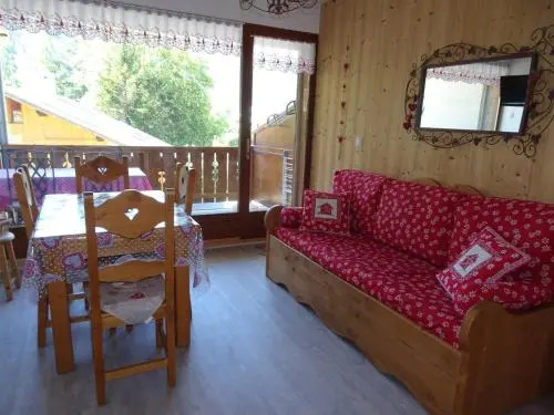 Duplex ensoleillé à Champagny-en-Vanoise - Balcon et terrasse - Proche commerces et télécabine - FR-1-464-1