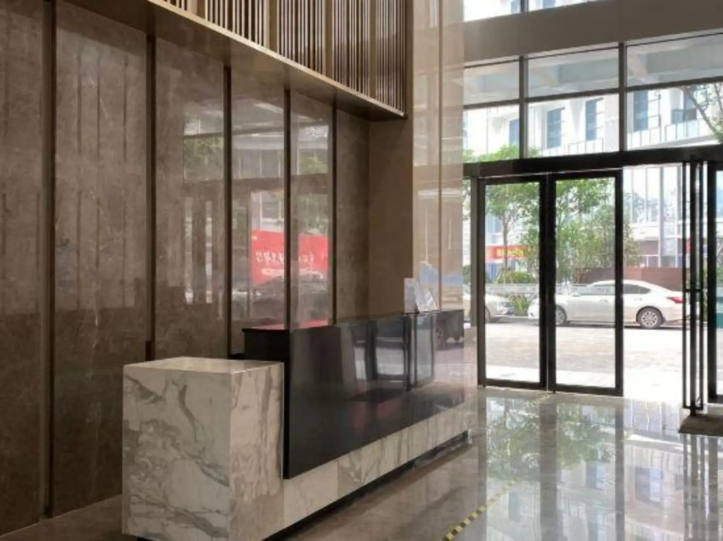 Light Time Hotel (Nanning Greenland Central Plaza)