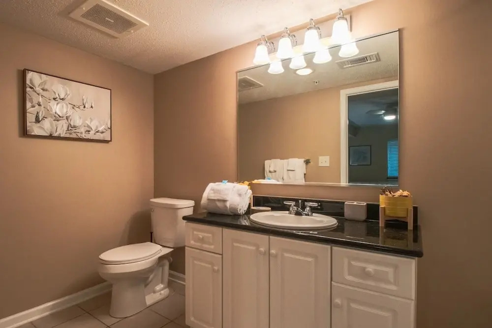 Yacht Club Villas #2-204