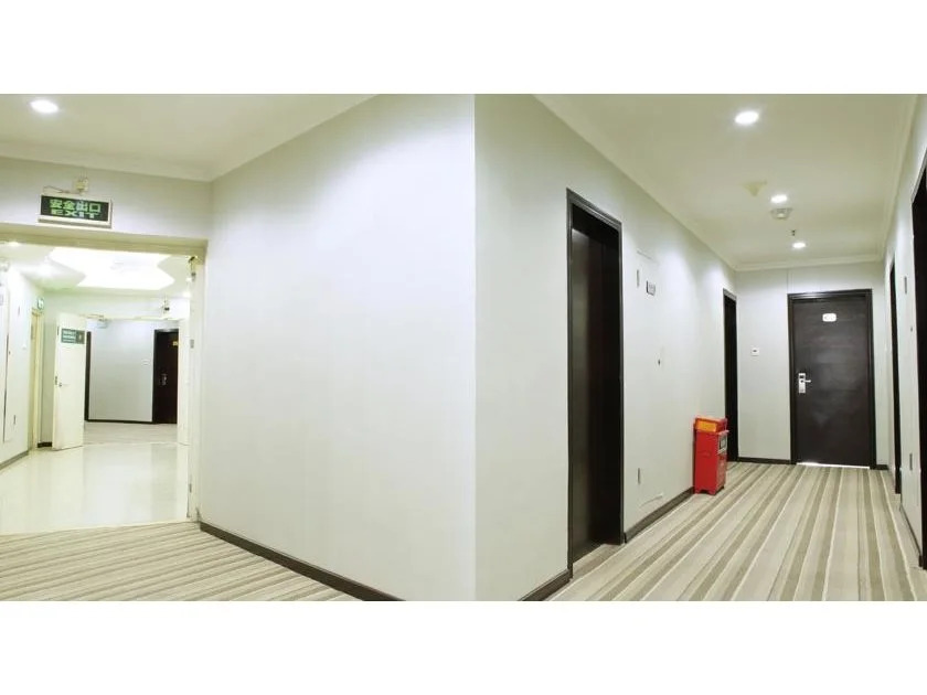 Bao Li Feng Hotel
