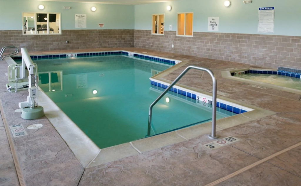 Holiday Inn Express - Albert Lea
