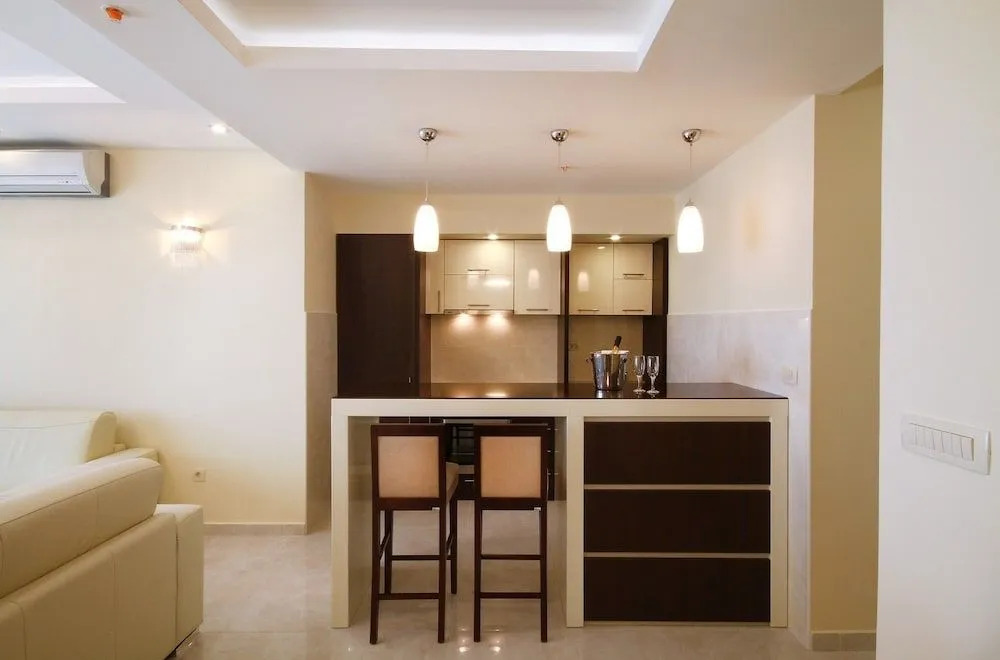 Shine residence