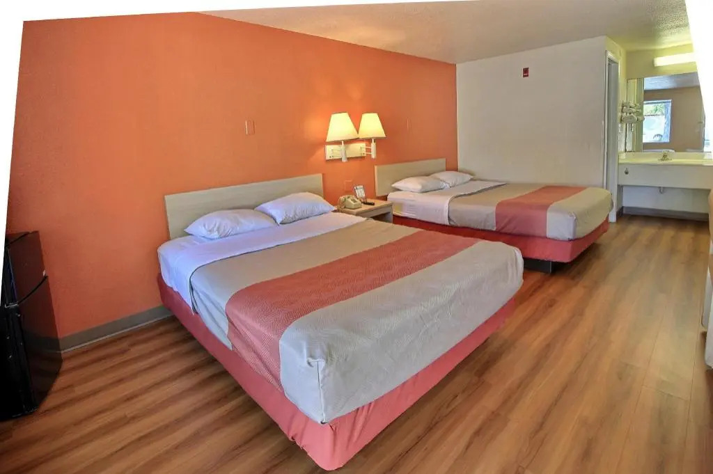 Motel 6-Rancho Mirage, CA - Palm Springs