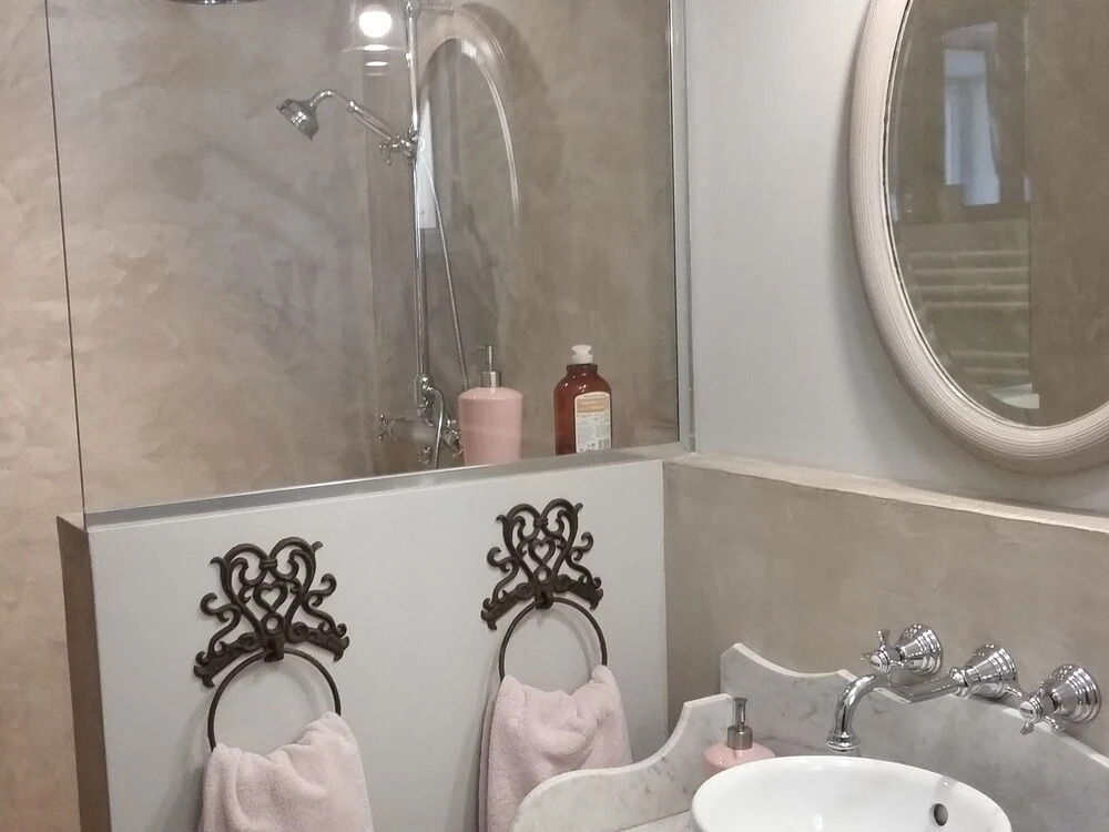 CHAMBRES DHÔTES LOréliane en Provence SPA