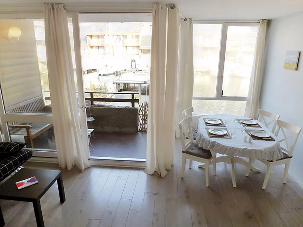 Les Marinas 10403