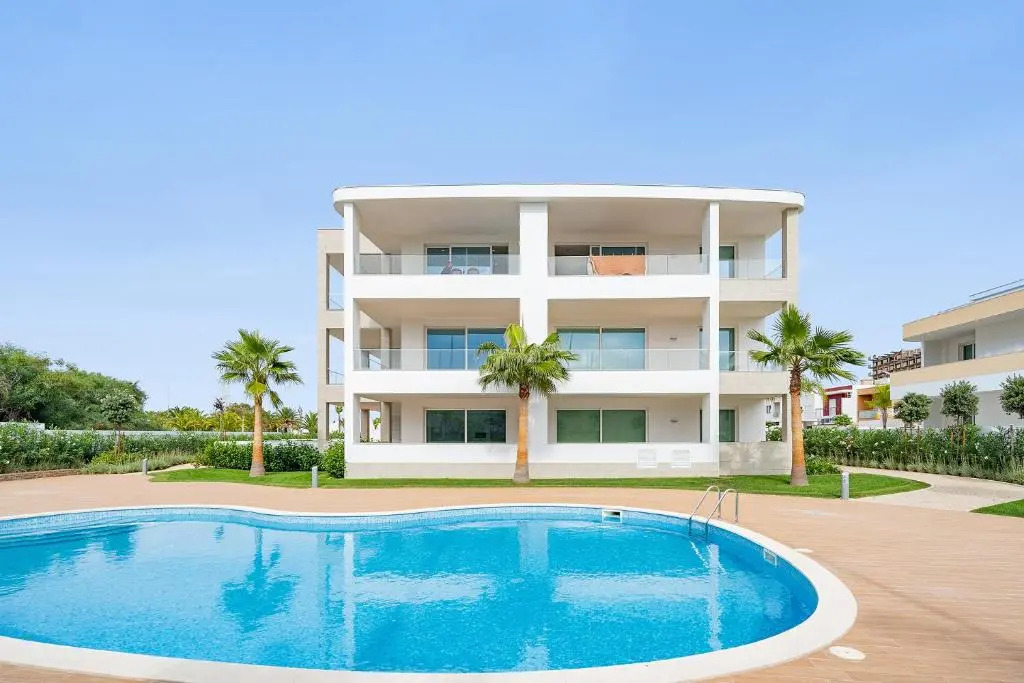 Brand New Holiday Apartment in Porto de Mos, Lagos