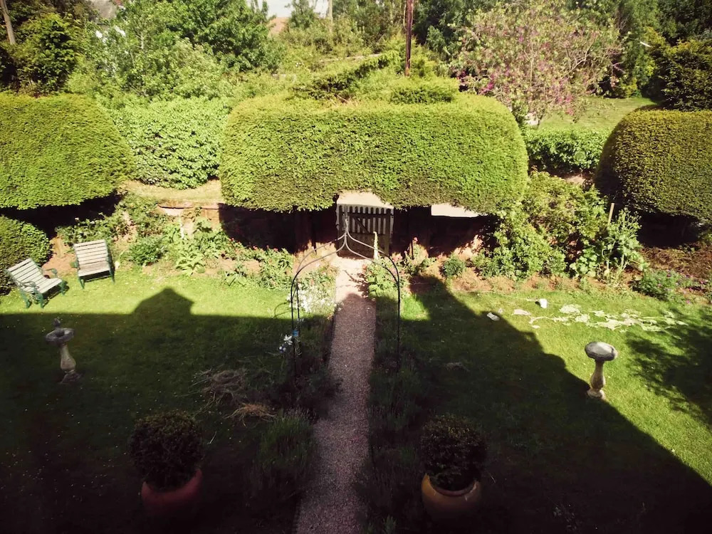 Yew Tree House