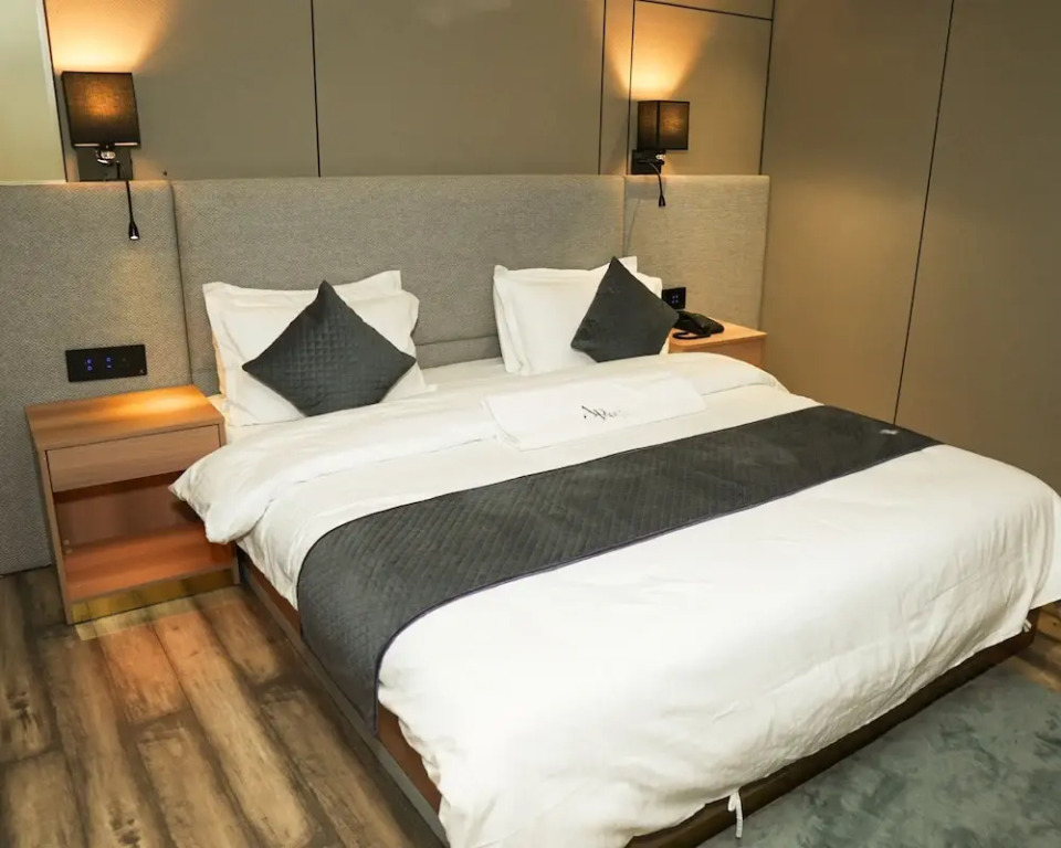 Hotel Aroma Inn