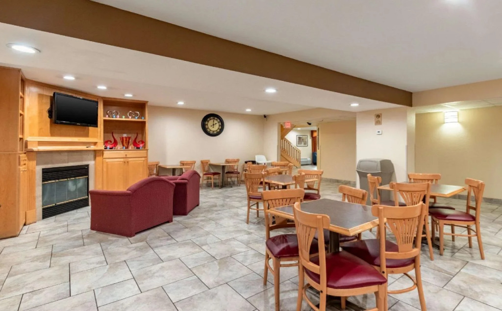 Quality Inn Newton at I-80