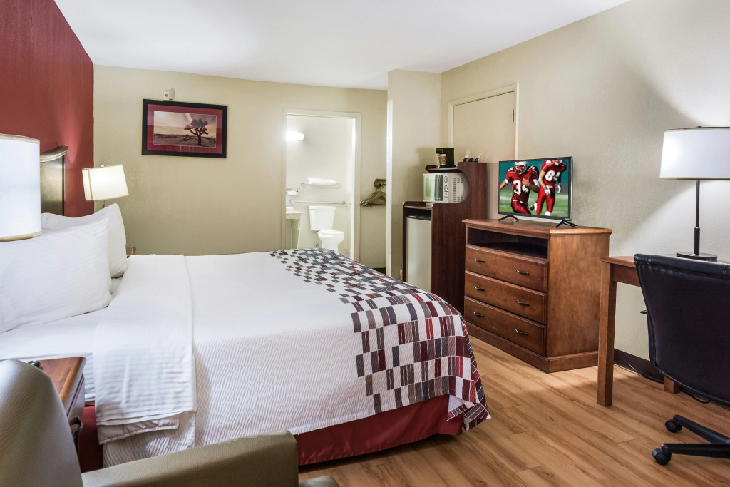 Red Roof Inn Conroe North - Willis