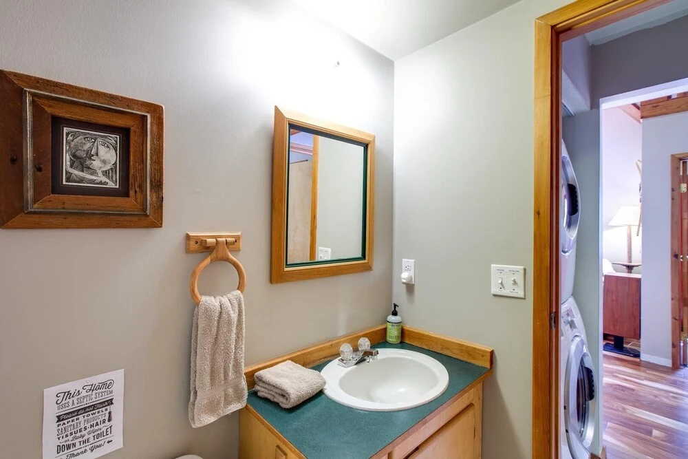 78sl - Hot Tub - Wifi - Bbq - Pets Ok - Sleeps 8 3 Bedroom Home
