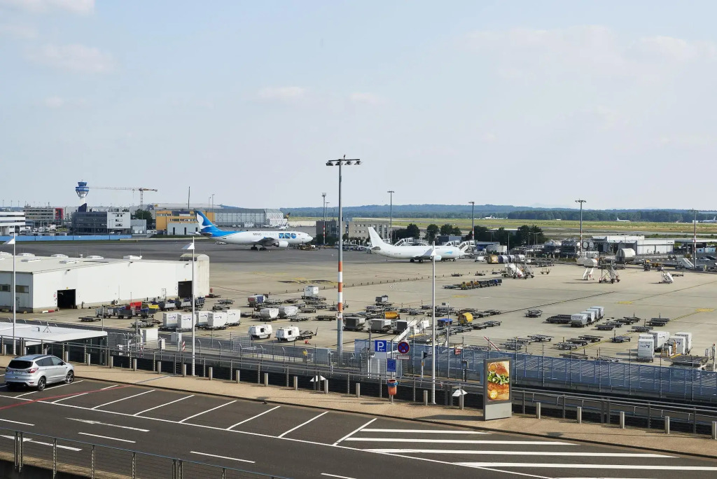 Moxy Cologne Bonn Airport