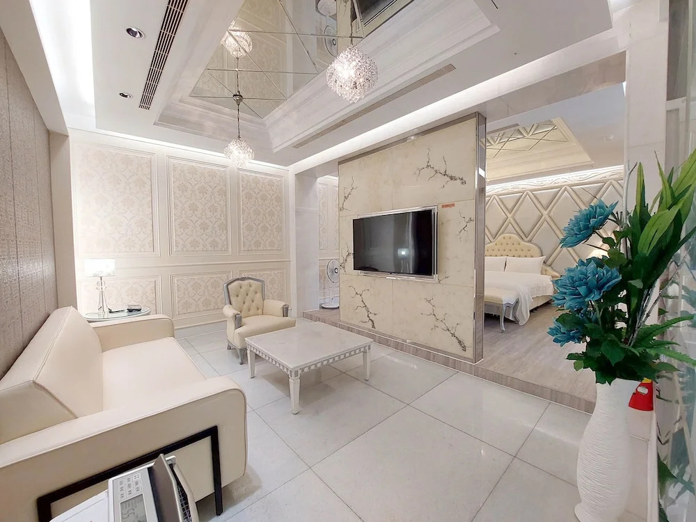 Elysees Motel