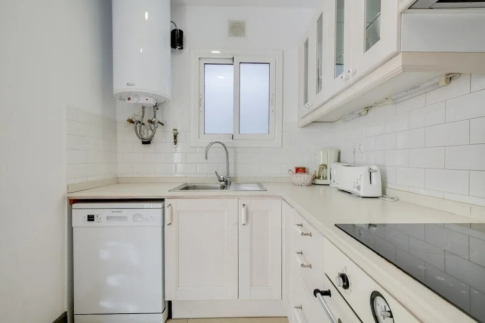 Beautiful 3bed W/terrace in Elegant Eixample
