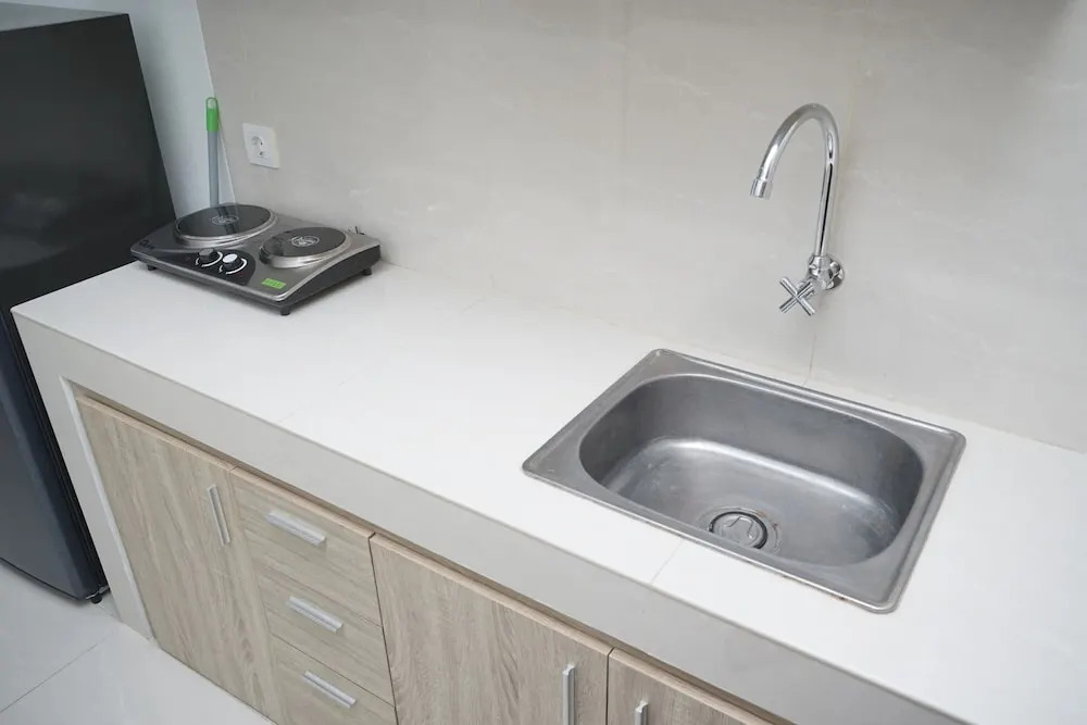 Comfortable Studio Apartment at Springwood Residence