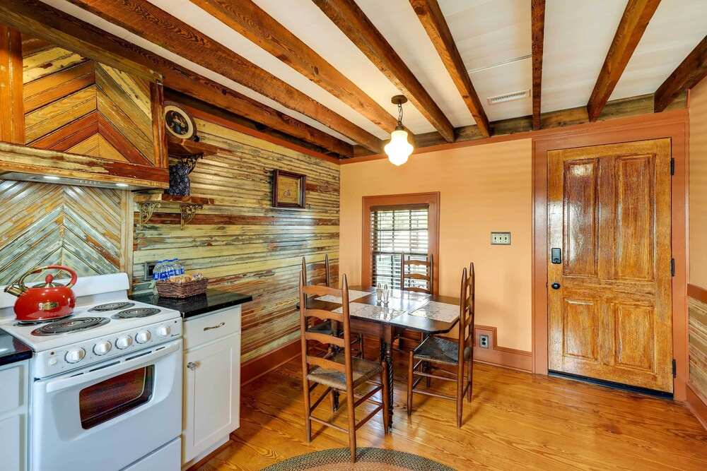 Victorian New Bern Vacation Rental In Downtown!